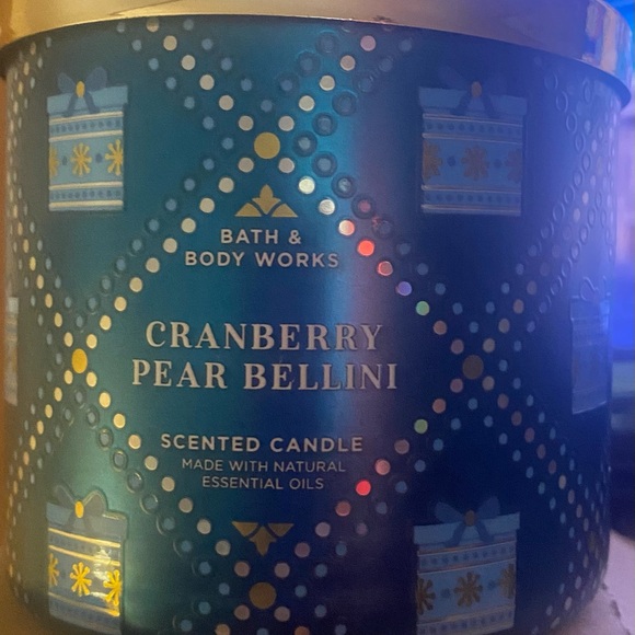 Cranberry Pear Bellini 14.5 oz candle - Picture 1 of 3